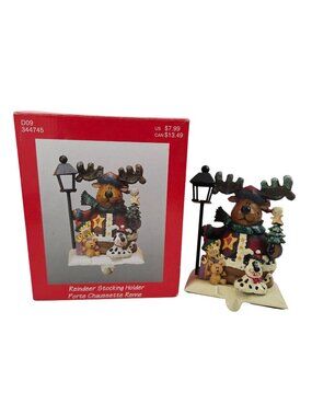 Michaels Reindeer Stocking Holder Resin Festive Decorations Lamp Post Christmas